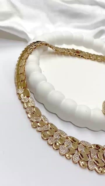 Video de Conjunto Choker e Brincos Riviera Texturizada com Microzircônias