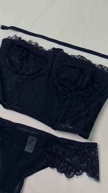 Video de Lingerie Eliza alça removível