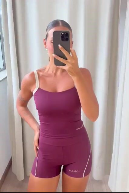 Vídeo de VITORIA CARVALHO MODA FITNESS