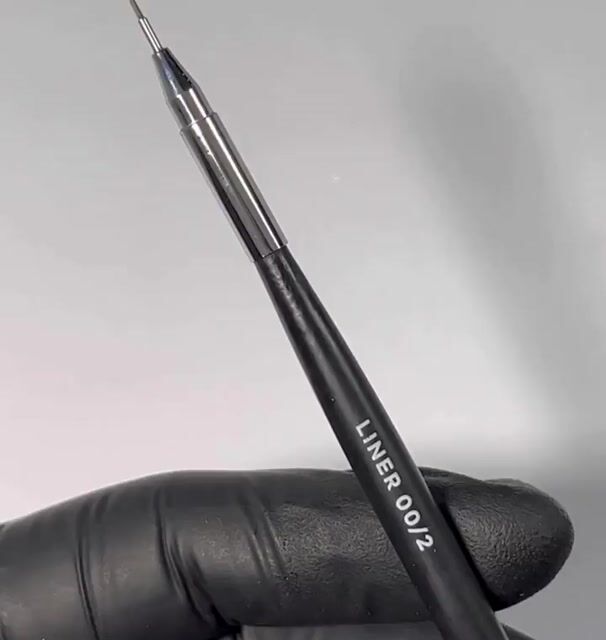 Video de Pincel Liner 00/2 Pink Mask