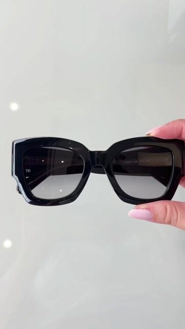 Vídeo de Tommy Hilfiger TH 1862/S - 807 51