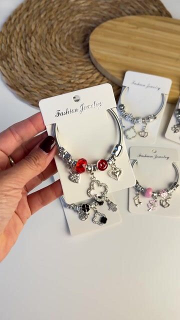 Video de Pack 6 Pulseras Charms Surtido