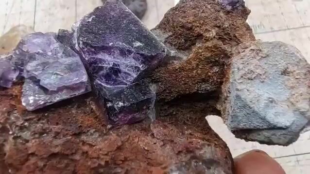 Video de 5 Piezas Fluorita con Calcita | Espécimen 2lbs - (copia)