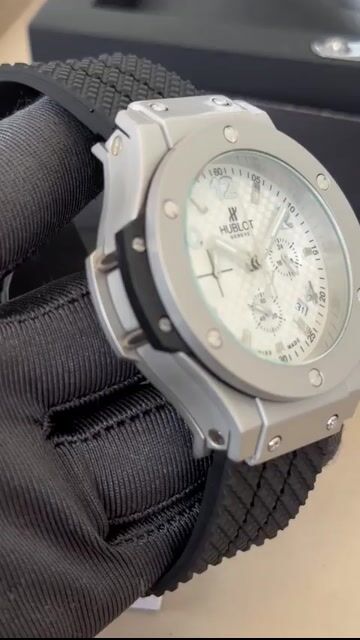 Video de Hublot Big Bang 42mm - AÇO PRETO/MOSTRADOR BRANCO - SILICONE