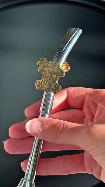 Video de Bombilla One Piece Pico De Loro Aplique Bronce