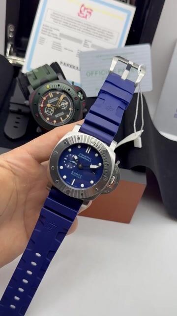 Video de Panerai Submersible 47mm - AÇO/MOSTRADOR AZUL - SILICONE