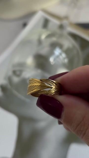Video de Anel Folha regulável em aço inox Gold -