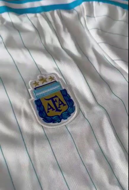 Video de Camiseta Selección Argentina Football Icons IMPORTADA