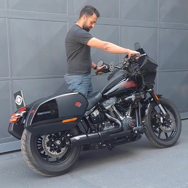 Video de ESCAPE BIG BOY 2x1 - SOFTAIL M8