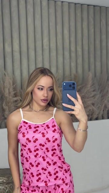 Video de Pijama Shorts Lunna estampados - Cereja Pink