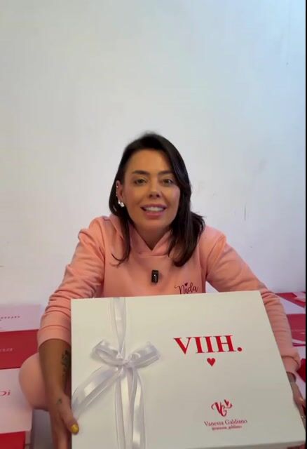 Video de Caixa Personalizada – Despedida Viih Tube