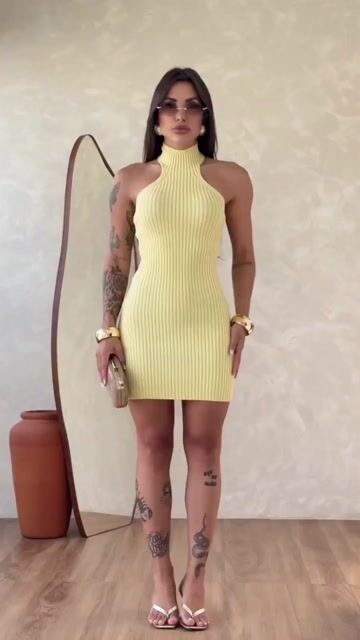 Vídeo de Vestido Curto Tricô Modal Premium Gola Alta