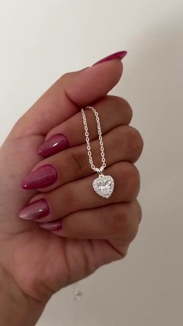 Video de Cadena con dije corazón