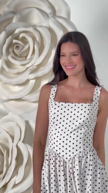 Vídeo de VESTIDO MIDI MARILYN