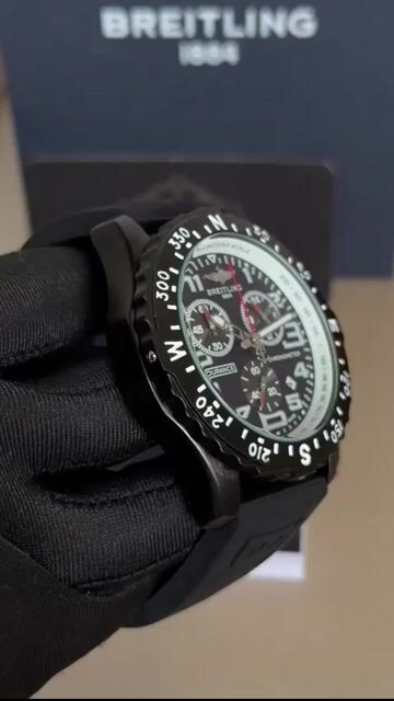 Video de Breitling Chronometer 48mm - AÇO PRETO/MOSTRADOR PRETO - SILICONE