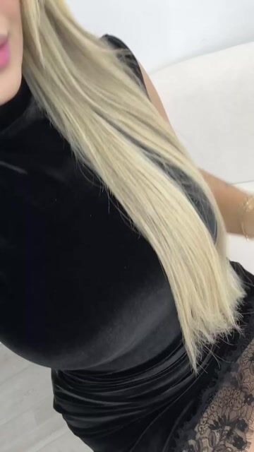 Vídeo de Vestido Veludo barra com Renda
