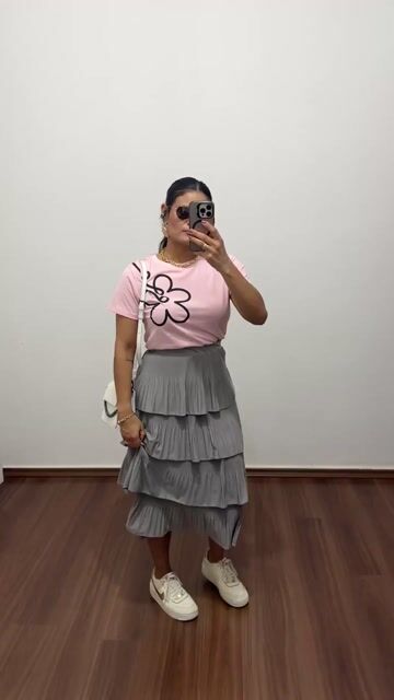 Vídeo de Tee T-shirt Camiseta Algodão Flores Flor Rosa