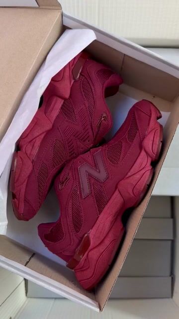 Vídeo de Tênis Moda New Balance 9060 Linha Básica 34 ao 39 Bordo