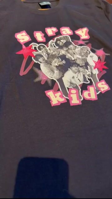 Vídeo de Camiseta Stray Kids
