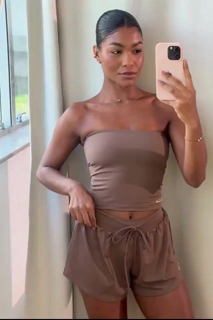 Vídeo de VITORIA CARVALHO MODA FITNESS