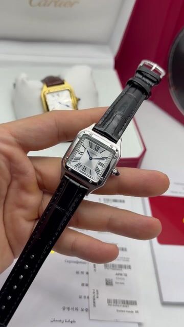 Video de Cartier Santos Dumont 25mm - AÇO/MOSTRADOR BRANCO - COURO