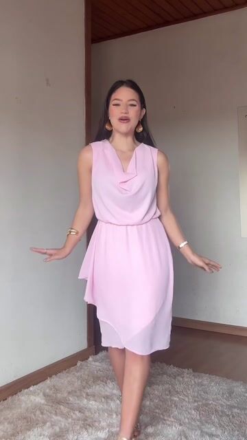 Vídeo de 6007 — Vestido Degagê em Crepe Dobby com Saia Transpassada