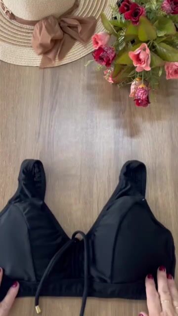 Vídeo de Busto de biquini Top alça fixa e regulagem frontal e bojo removivel preto