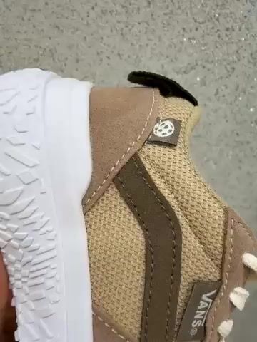 Video de Tênis Vans Bege