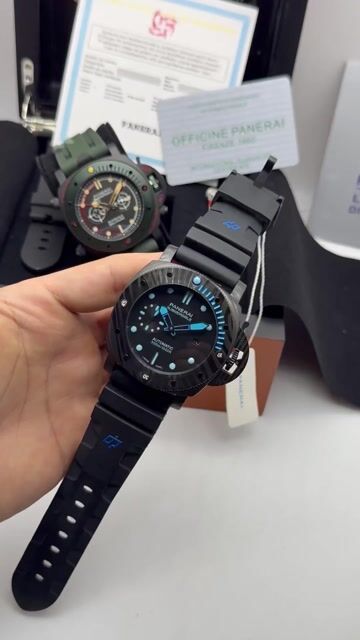 Video de Panerai Submersible 47mm - AÇO PRETO/MOSTRADOR PRETO - SILICONE