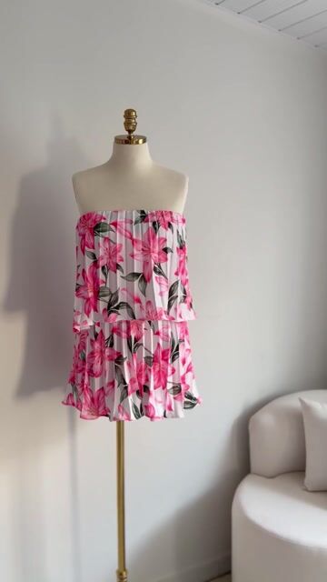 Vídeo de CONJUNTO KAUANA PLISSADO DUNNAS ROSA FLORAL