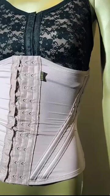 Vídeo de Cinta modeladora corselete para remodelamento costal Biobela