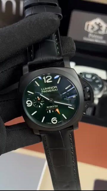 Video de Panerai Luminor Dieci Giorni GMT 43mm - AÇO/MOSTRADOR VERDE - COURO