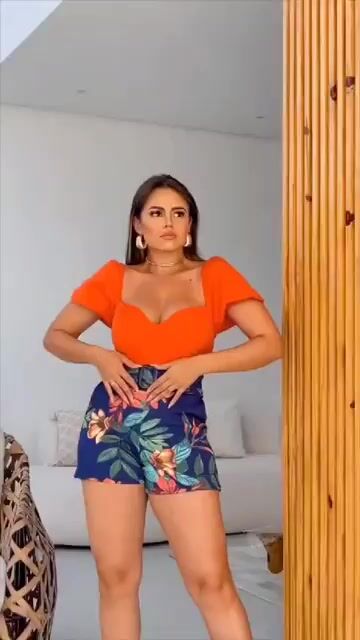 Vídeo de SHORT MALHA CREPE ESTAMPADO