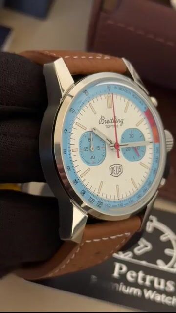 Video de Breitling Top Time B01 Deus 41mm - AÇO/MOSTRADOR BRANCO - COURO