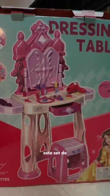 Video de Tocador infantil de juguete con accesorios