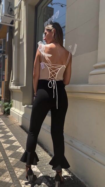 Video de Amélie • ropa y accesorios