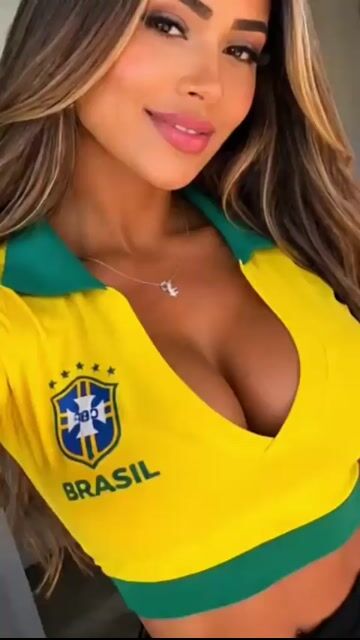 Video de Blusa Cropped Brasil Feminino Decote V Gola Polo Com Bojo Moda Copa