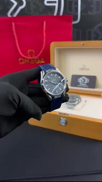 Video de Omega Seamaster Aqua Terra 42mm - AÇO/MOSTRADOR AZUL LISTRADO - SILICONE