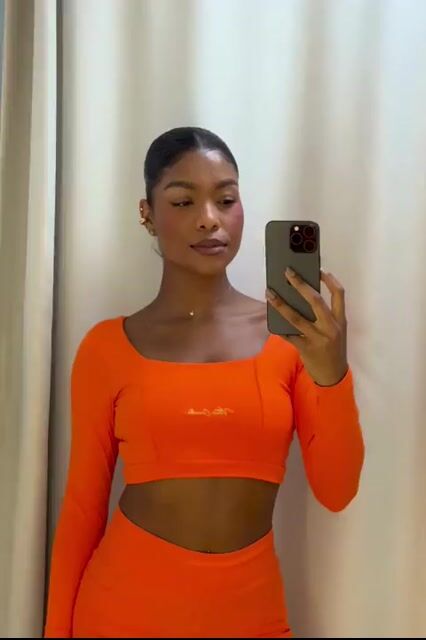 Vídeo de VITORIA CARVALHO MODA FITNESS