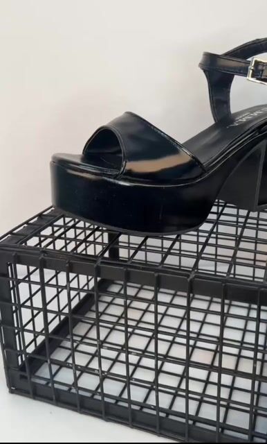 Video de Sandalias UMMA negro gamuza