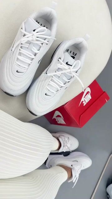 Vídeo de Tênis Unissex Air Max Portal Disponível 34 ao 43 Branco