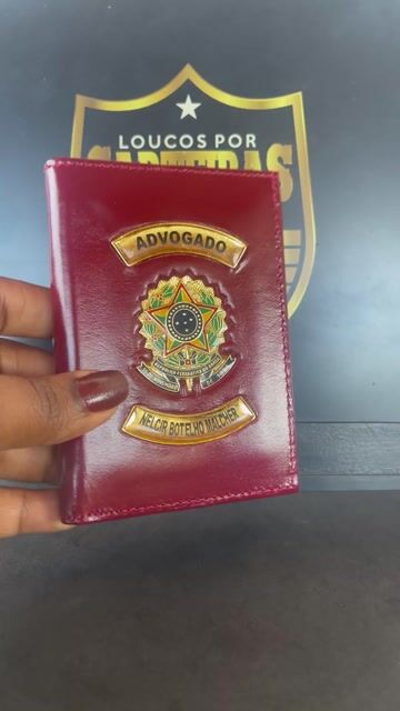 Video de Carteira porta documentos em couro com brasão - Advogado personalizado com nome
