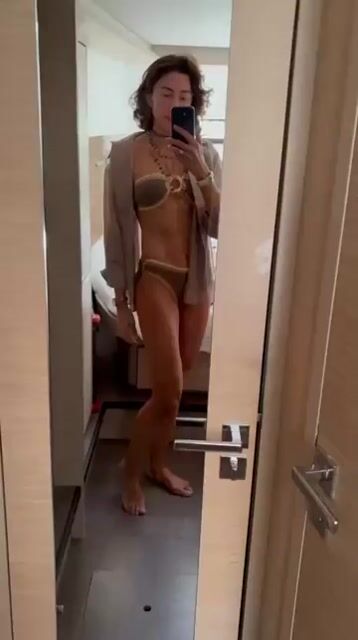 Video de Regina Romero Swim & Resortwear