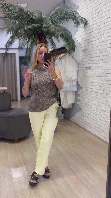 Vídeo de Blusa poa ombro único assimetrica