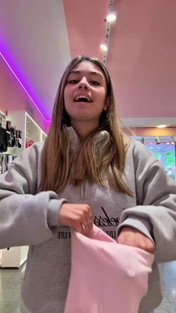 Video de Paula Andrea Lencería