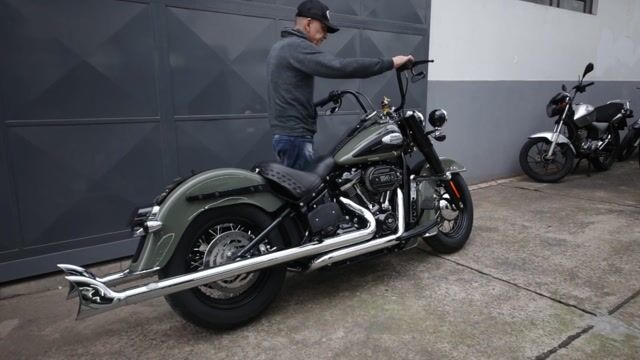 Video de ESCAPE DUO CHICANO (FISHTAIL) - SOFTAIL M8