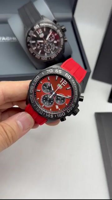 Video de TAG Heuer Fórmula 1 42mm - AÇO PRETO/MOSTRADOR VERMELHO - SILICONE