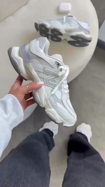 Video de New Balance 9060 - Premium