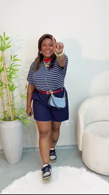 Vídeo de Plus Size Bella Bia