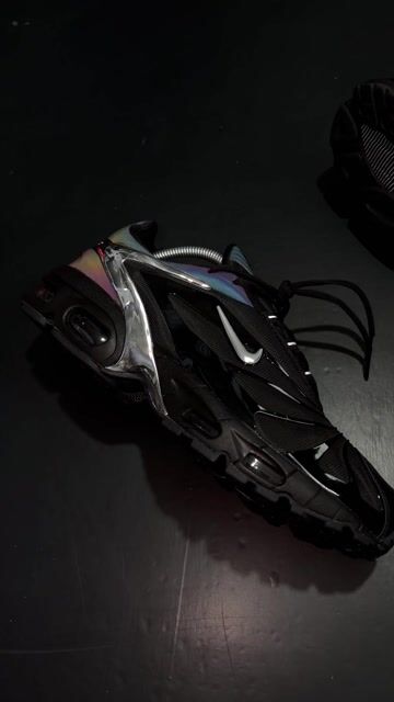 Video de Skepta x Tailwind V "Chrome Black Silver"